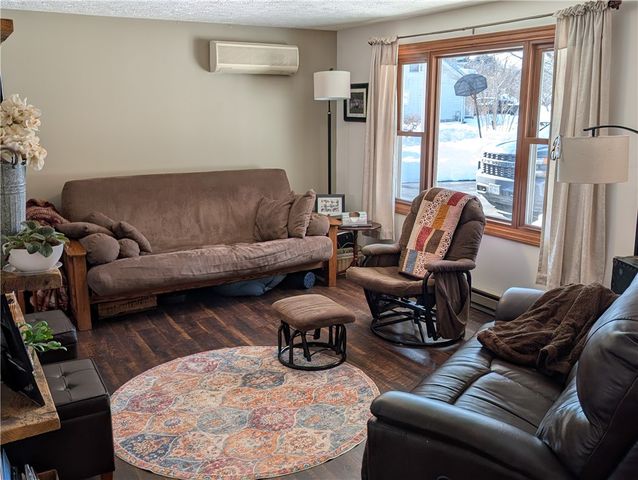 13 Canterbury Court, Bergen, NY 14416