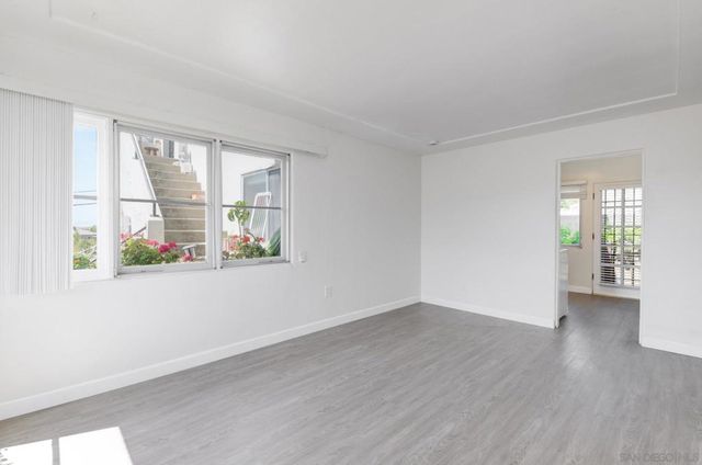 28 Chatsworth Blvd, San Diego, CA 92106