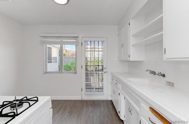 28 Chatsworth Blvd, San Diego, CA 92106