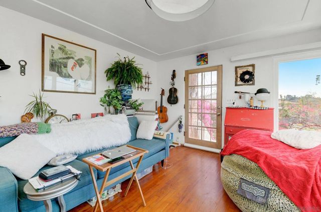 28 Chatsworth Blvd, San Diego, CA 92106