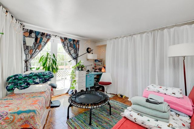 28 Chatsworth Blvd, San Diego, CA 92106