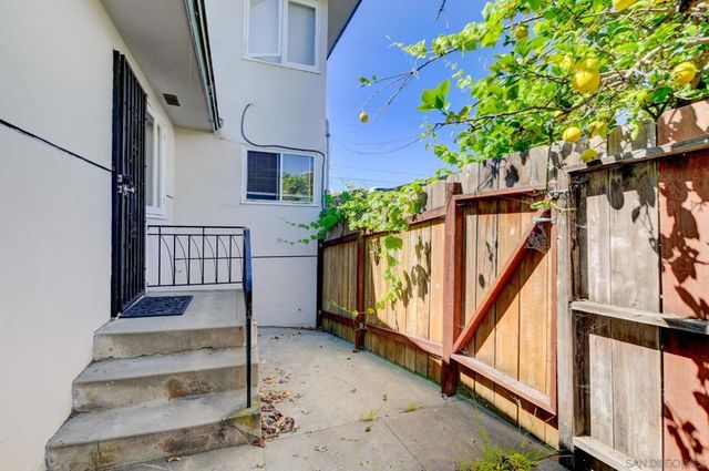 28 Chatsworth Blvd, San Diego, CA 92106