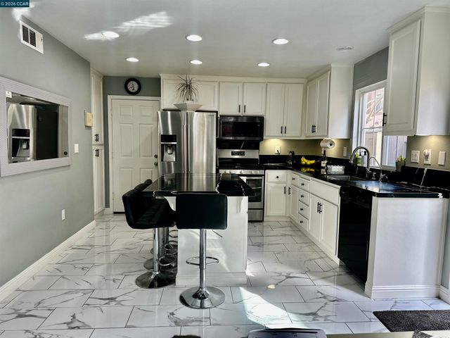 1505 Foxglove Pl, Richmond, CA 94806