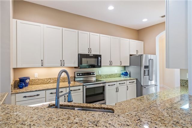 4585 Bridgepointe Way 165, Vero Beach, FL 32967