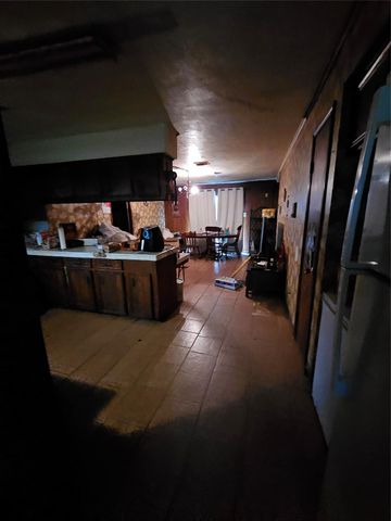 5022 Bretshire Drive, Houston, TX 77016