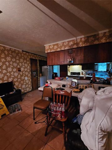 5022 Bretshire Drive, Houston, TX 77016