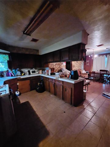 5022 Bretshire Drive, Houston, TX 77016