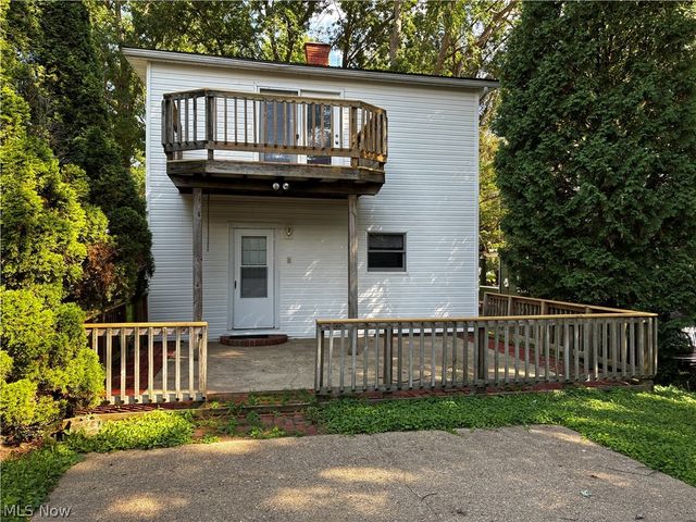 813-815 Washington St, Marietta, OH 45750