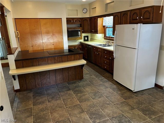 813-815 Washington St, Marietta, OH 45750
