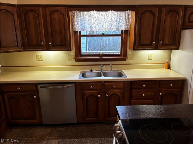 813-815 Washington St, Marietta, OH 45750