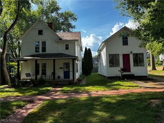 813-815 Washington St, Marietta, OH 45750