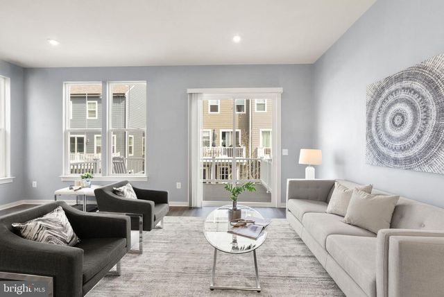 1719 BEECH LEAF ST, Dumfries, VA 22026