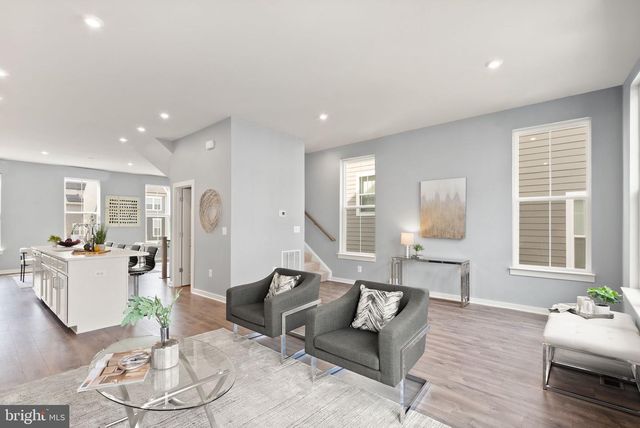 1719 BEECH LEAF ST, Dumfries, VA 22026