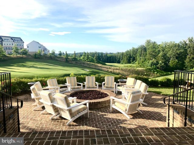 1719 BEECH LEAF ST, Dumfries, VA 22026