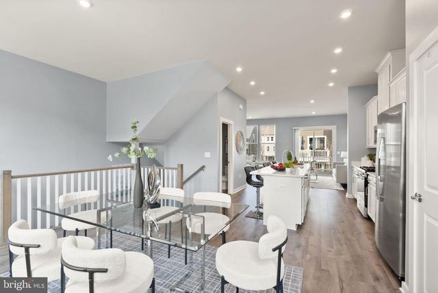 1719 BEECH LEAF ST, Dumfries, VA 22026