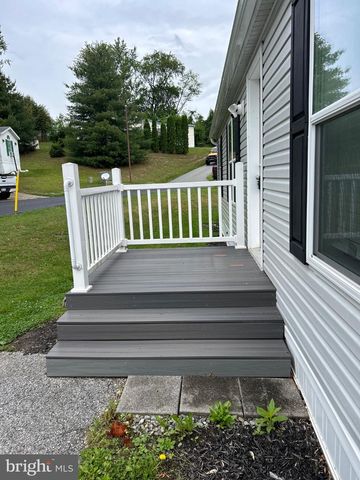 80 CHEYENNE DR, Windsor, PA 17366