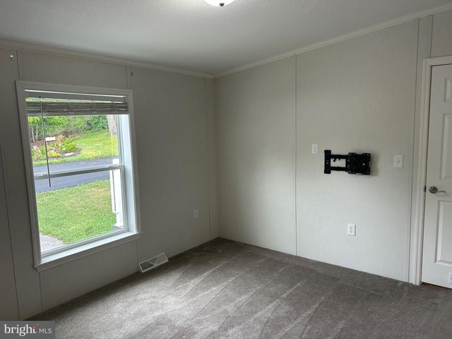 80 CHEYENNE DR, Windsor, PA 17366