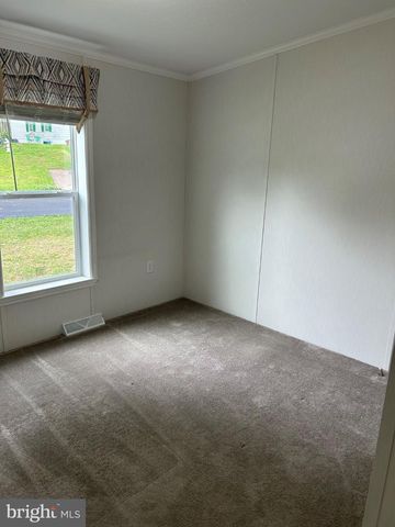 80 CHEYENNE DR, Windsor, PA 17366