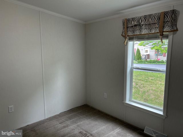 80 CHEYENNE DR, Windsor, PA 17366