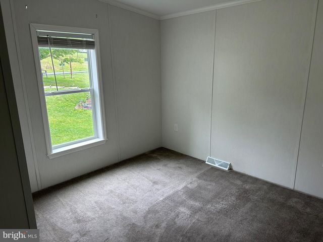 80 CHEYENNE DR, Windsor, PA 17366