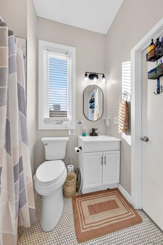 28 Columbus Square Drive, St Louis, MO 63101