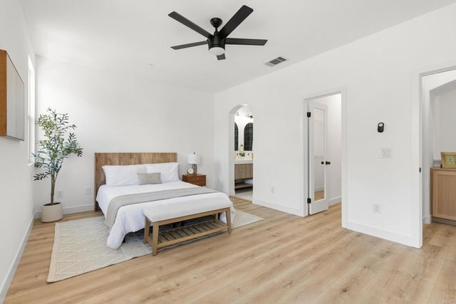 6415 Terraza Portico, Carlsbad, CA 92009