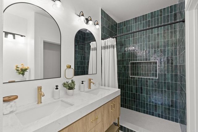 6415 Terraza Portico, Carlsbad, CA 92009