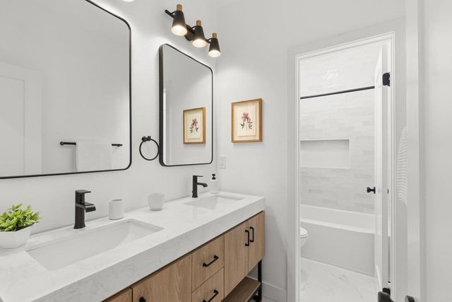 6415 Terraza Portico, Carlsbad, CA 92009