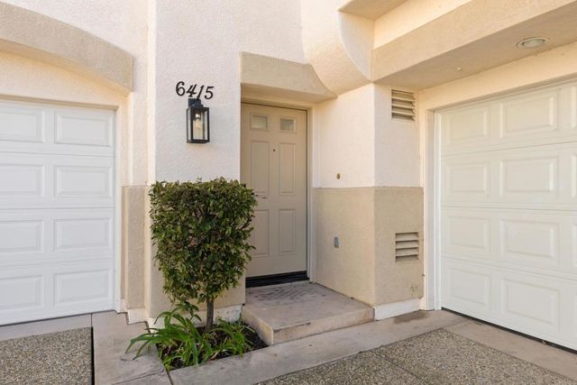 6415 Terraza Portico, Carlsbad, CA 92009