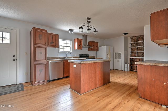 147 Annies Drive, Duffield, VA 24244