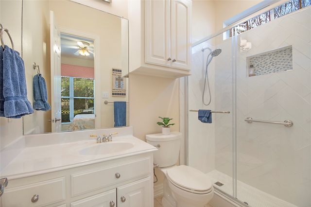 2327 Clearspring Drive N, Irving, TX 75063