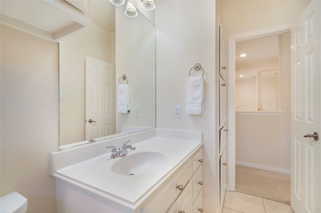 2327 Clearspring Drive N, Irving, TX 75063