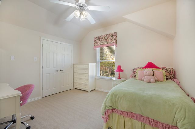 2327 Clearspring Drive N, Irving, TX 75063