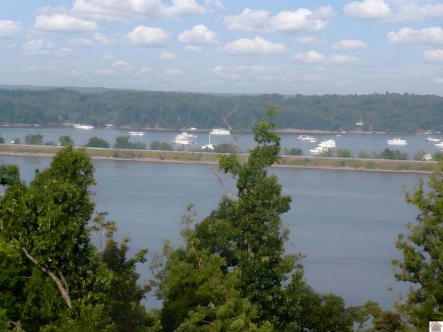 55 Eagles Landing v10, Eddyville, KY 42038