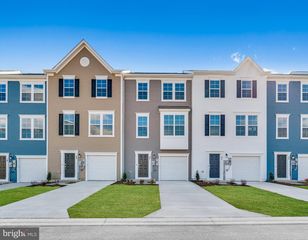 87 GRAY SILVER RD, Inwood, WV 25428