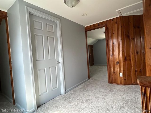 27626 Brettonwoods Street, Madison Heights, MI 48071