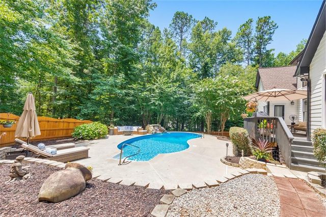 108 Kremer Falls Trace, Canton, GA 30114