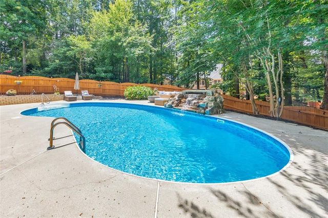 108 Kremer Falls Trace, Canton, GA 30114