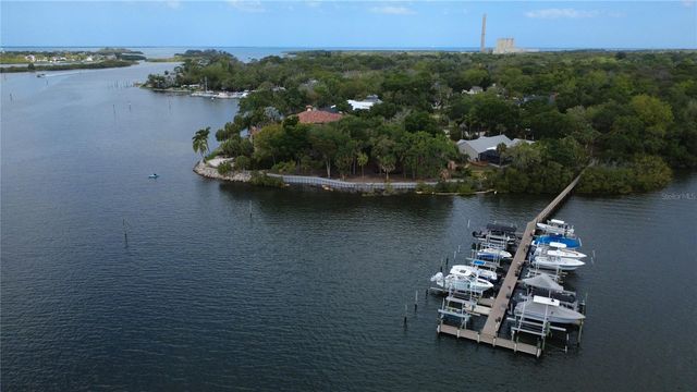 1600 MEYERS COVE DRIVE, Tarpon Springs, FL 34689