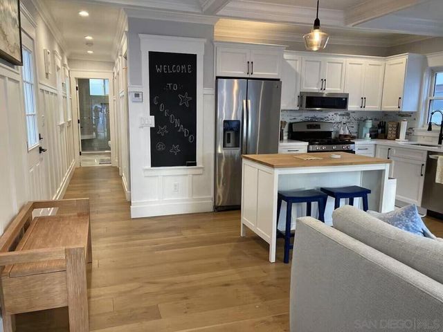 457 E Avenue, Coronado, CA 92118