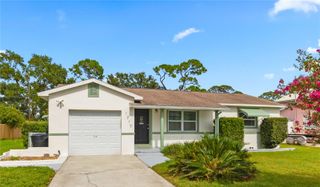 1717 OXFORD STREET N, St Petersburg, FL 33710