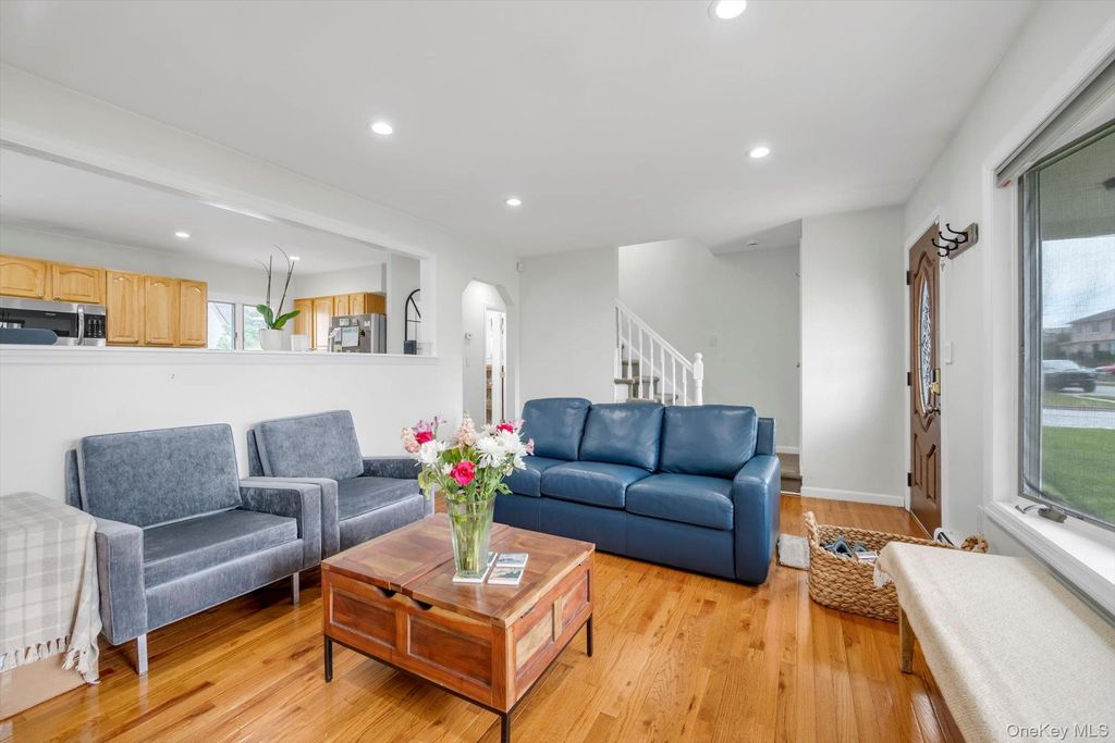 1055 Jefferson Street, Baldwin, NY 11510 — photo 2