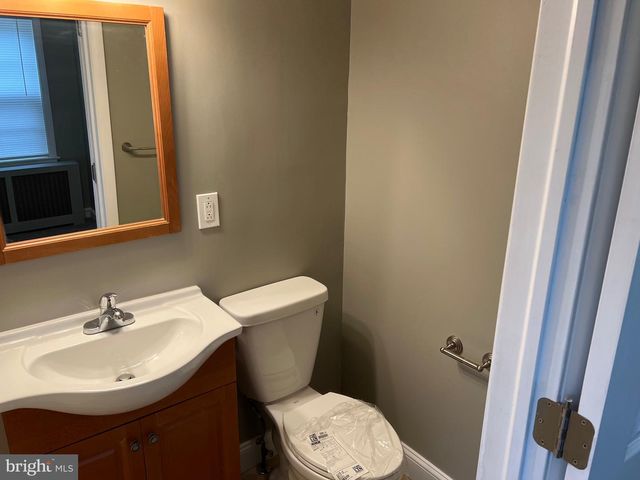 220 GLASGOW ST, Pottstown, PA 19464