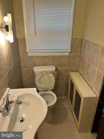 220 GLASGOW ST, Pottstown, PA 19464