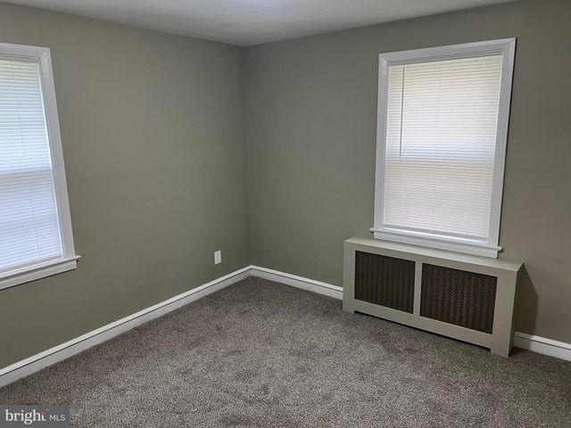 220 GLASGOW ST, Pottstown, PA 19464