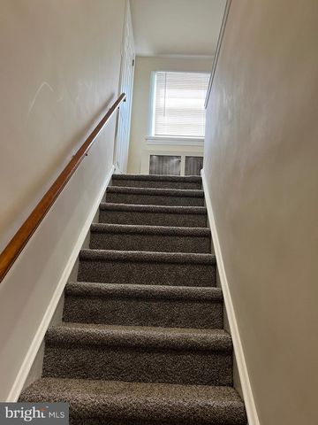 220 GLASGOW ST, Pottstown, PA 19464