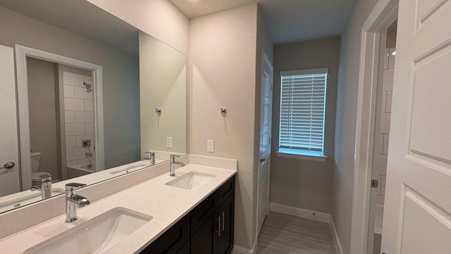 4131 CORNERSTONE Circle, Granbury, TX 76048