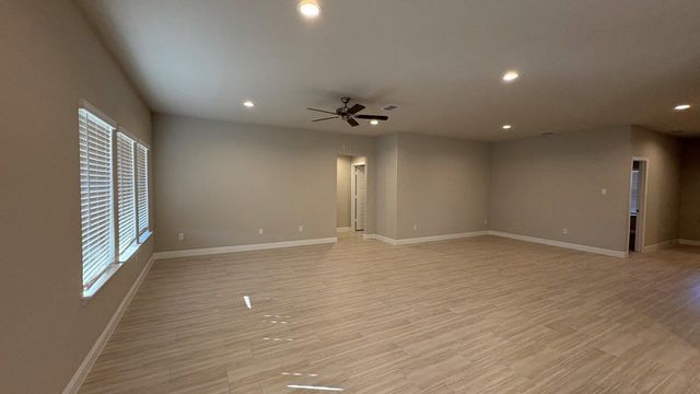 4131 CORNERSTONE Circle, Granbury, TX 76048