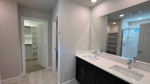 4131 CORNERSTONE Circle, Granbury, TX 76048