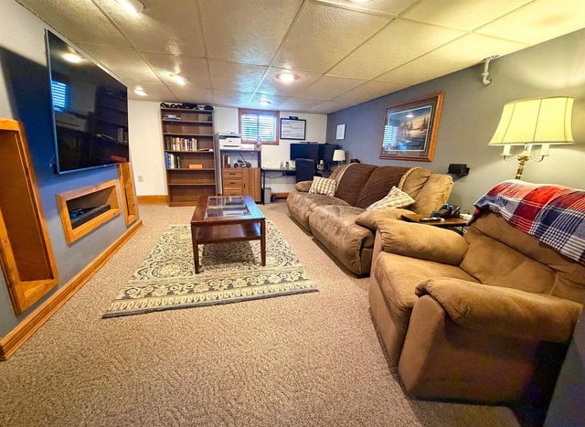 1102 MT VERNON STREET, Oshkosh, WI 54901